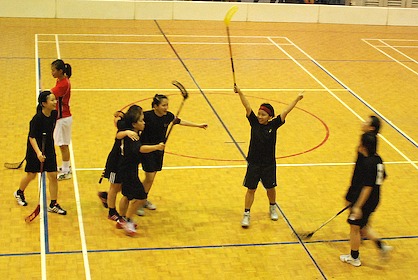 08simfloorball.jpg