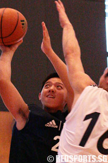 Whites leave it late in thrilling adidas Nations 09 basketball win