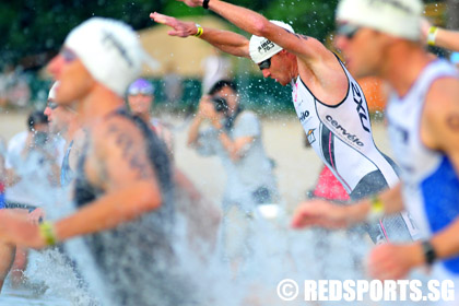 Ironman 70.3 Triathlon: Choo Ling Er and Wille Loo fastest Singaporeans –  RED SPORTS