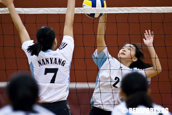 wz-c-girls-vball-nanyang-hua-yi (2)