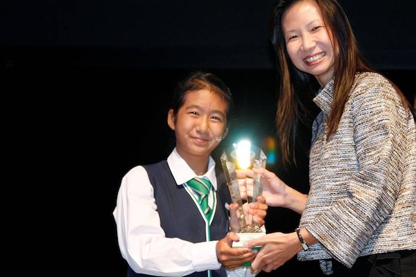 yukie yokoyama overall best girl award 2012