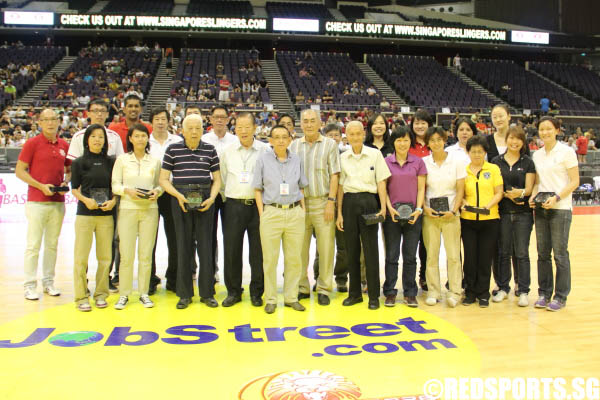 During half-time, Past and Present Singapore National Women & Men players was recognised for their efforts and contributions in the past years while representing Singapore on the world stage