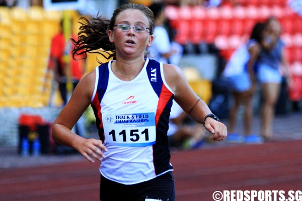 Cnops Vanja of NTU finished a close 2nd, just 7 seconds behind the winner. She finished the race in 11:14.48.