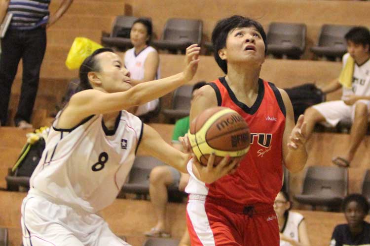 Sunig-ladies-bball-ntu-smu-04