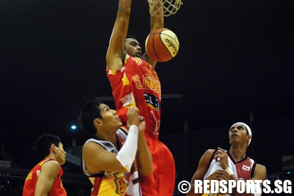 Singapore Slingers vs San Miguel Beerman