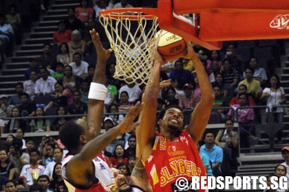 Singapore Slingers vs San Miguel Beerman