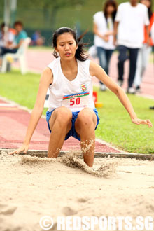 b-girls-triple-jump