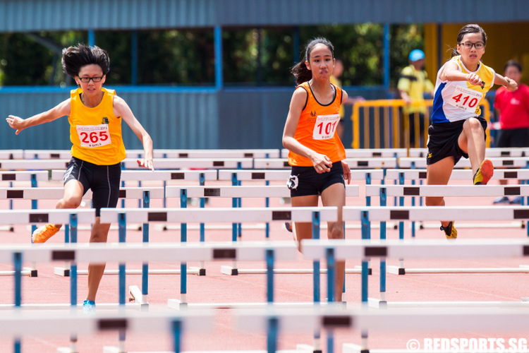 B Division 100m Hurdles Girls