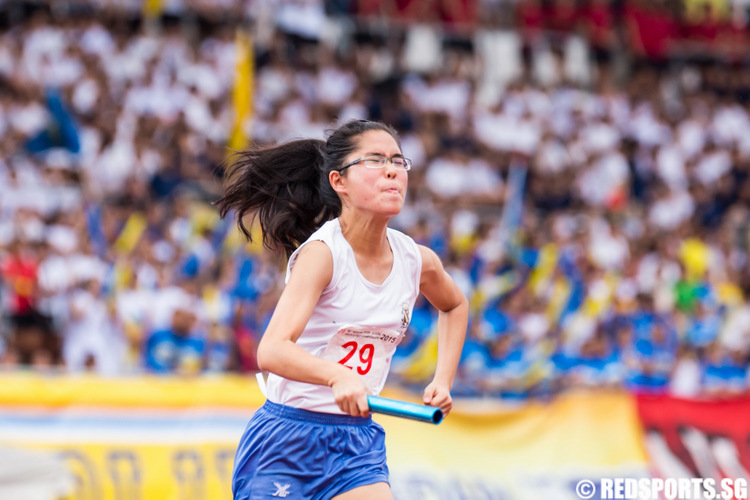 B Division girls' 4x100m relay