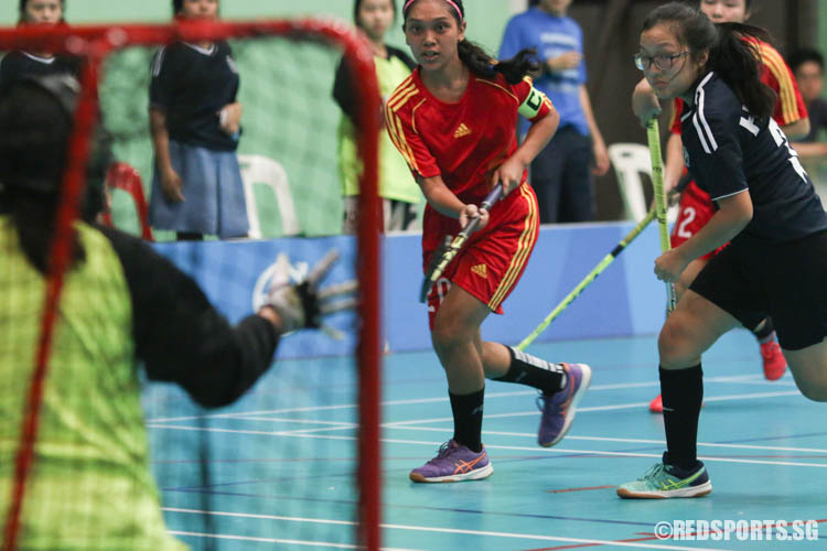 Edelyn Grace Embile (BMSS #20) reacts after attempting a shot. (Photo 6 © Chua Kai Yun/Red Sports)