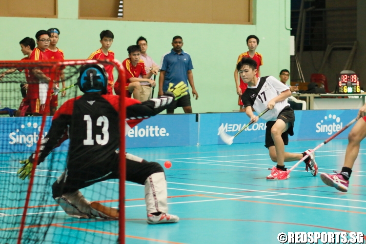 Lee Jian Hao (ESS #17) shoots against Bukit Merah. He scored 2 goals in the game. (Photo 1 © Dylan Chua/Red Sports)