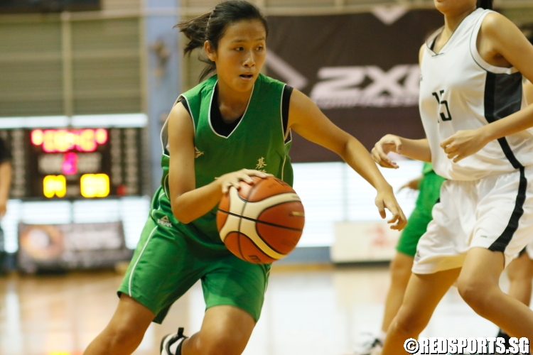 A Christ Church player drives the ball. (Photo 18 © Dylan Chua/Red Sports)