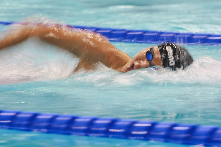 Pang Sheng Jun swims in the mens' 1500m freestyle event at the 47th Singapore National Age Group Swimming Championships. (Photo © Soh Jun Wei/Red Sports)