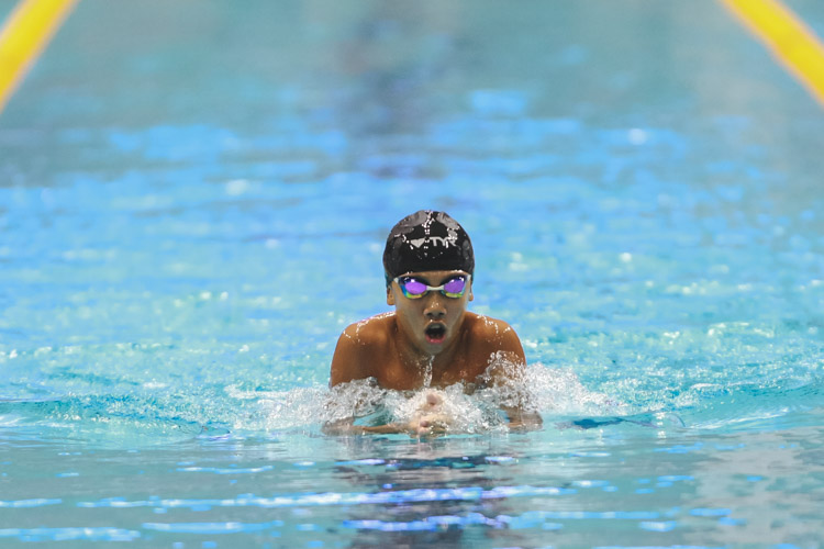 Christian Low in action during the Boys 11-12 Year Olds 400m individual medley Heat 1 at the 47th Singapore National Age Group Swimming Championships. He finished second in the 12 Year Olds group with a timing of 5:18.45. (Photo 3 © Soh Jun Wei/Red Sports)