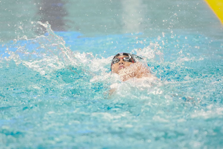 Christian Low swims in the Boys 11-12 Year Olds 200m Backstroke at the 47th Singapore National Age Group Swimming Championships. (Photo 6 © Soh Jun Wei/Red Sports)