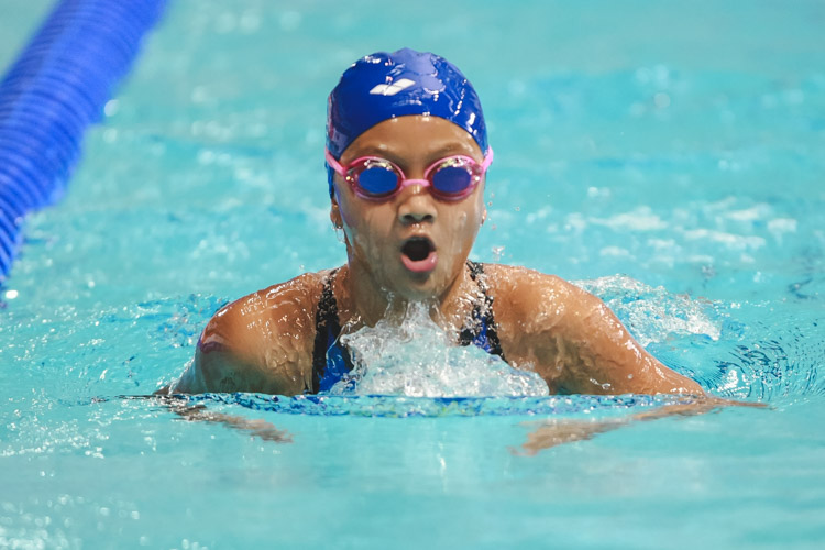 Jessiree Kwok swims in the girls' 9-12 year old 200m IM during the 47th Singapore National Age Group Swimming Championships. (Photo © Soh Jun Wei/Red Sports)