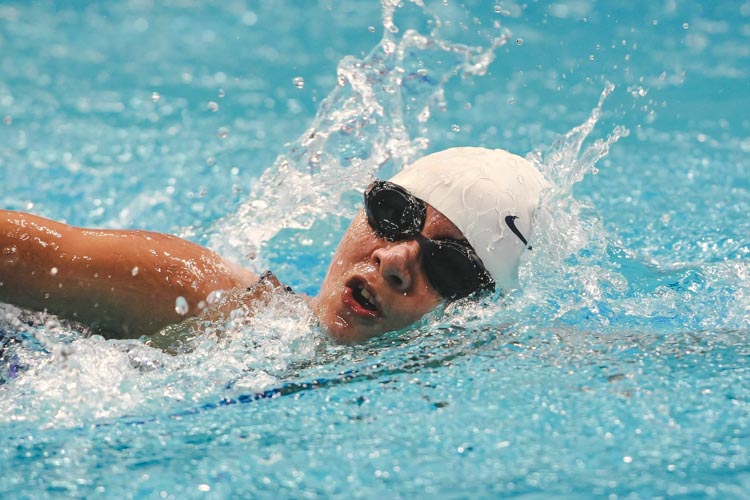 Jessiree Kwok swims in the womens' 800 freestyle event at the 47th Singapore National Age Group Swimming Championships. (Photo © Soh Jun Wei/Red Sports)