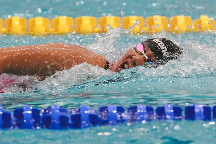 Rachel Tseng swims in the womens' 800 freestyle event at the 47th Singapore National Age Group Swimming Championships. (Photo © Soh Jun Wei/Red Sports)