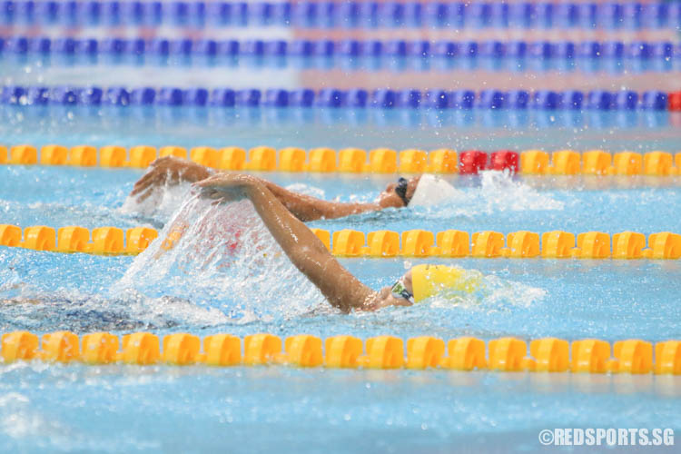 Charla Tan in action during her 200m backstroke race. She finished third in the 12 year old 200m backstroke race with a timing of 2:38.95. (Photo 7 © Chua Kai Yun/Red Sports)