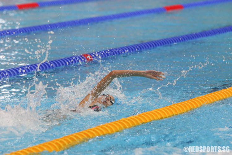 Bonnie Yeo starting the freestyle leg during the girls' 200 IM event. She finished third in the 12 year old age group with a timing of 2:36.31. (Photo 16 © Chua Kai Yun/Red Sports)