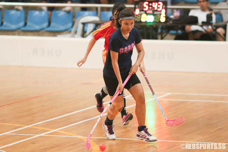 Jocelyn Toh (Coral #9) steers the ball towards the goal. (Photo © Chua Kai Yun/Red Sports)