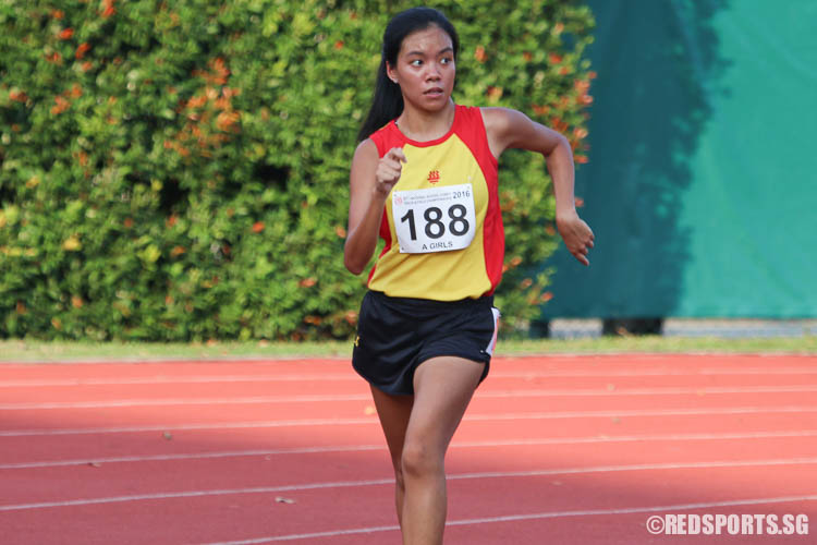 Carmen Ching (#188, HCI) finished with a timing of 19:10.02, taking home bronze. (Photo © Chua Kai Yun/Red Sports)