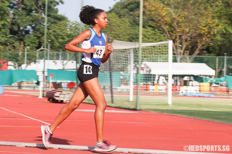 Mariana Ramos Branicio (#43, CJC) came in sixth with a timing of 12:45.31.  (Photo © Chua Kai Yun/Red Sports)