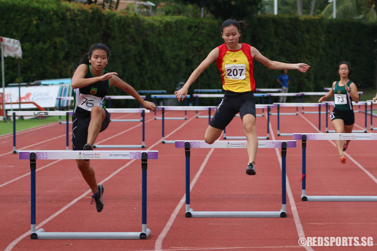 Pan Xin-Min (#207, HCI) finished second while Gwyneth Ang (#76, RI) came in third. (Photo © Chua Kai Yun/Red Sports)