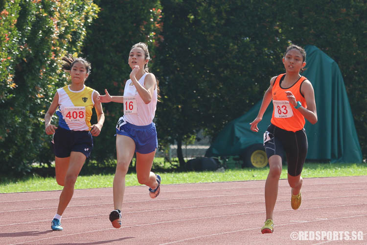 Abigail Louise Tan (#16) emerged second, while Addeen Idzni Bte Imran (#83) and Amanda Woo (#408) finished third and fourth respectively.  (Photo © Chua Kai Yun/Red Sports)