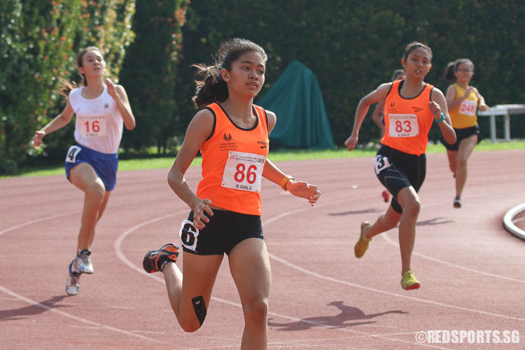 Diane Hilary Pragasam (#86) of Singapore Sports School clinched first with a timing of 01:01.44. (Photo © Chua Kai Yun/Red Sports)