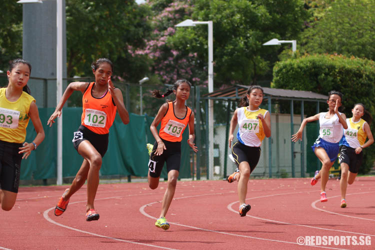 Athletes in action during the C-Girls 200m event. (Photo © Chua Kai Yun/Red Sports)