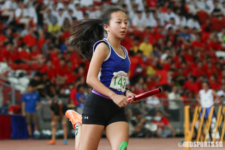 Claire Yap (#143) of CHIJ Toa Payoh running the second leg of the 4x400m relay. (Photo © Chua Kai Yun/Red Sports)