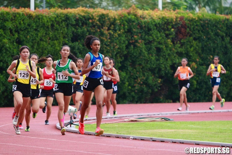 a div girls 1500m