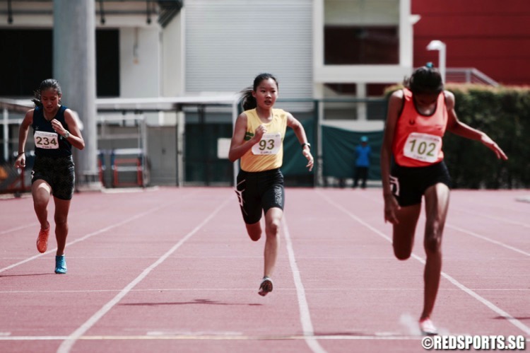 c div girls 200m