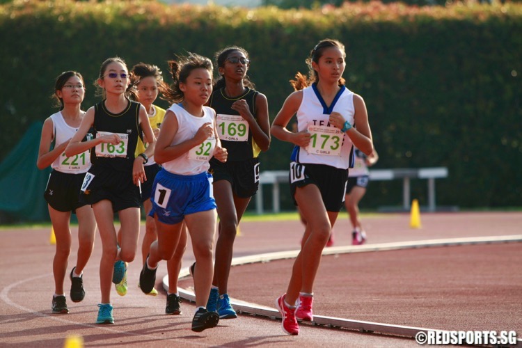 c div girls 3000m