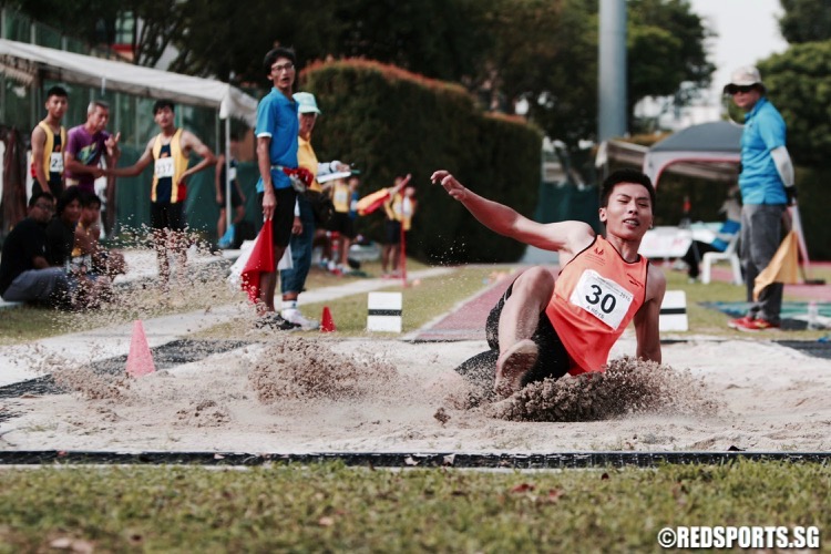 a boys long jump 2016