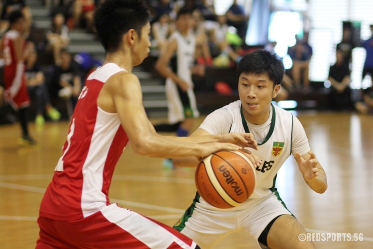 Chean Shao Jie (RI #6) defends with focus.