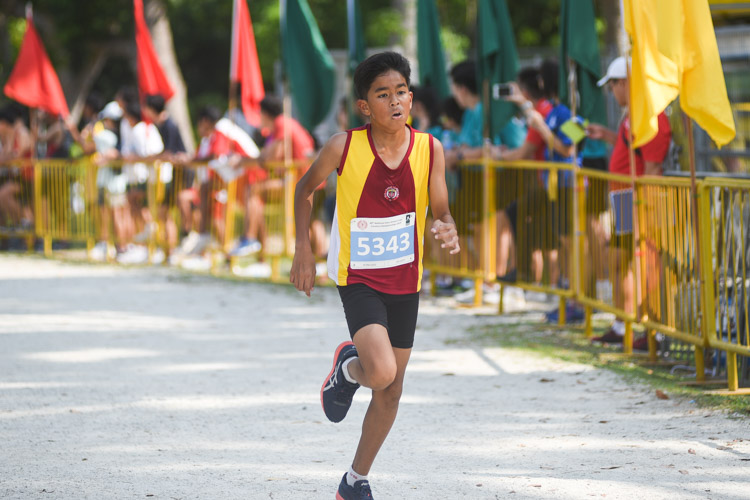 Victoria School's Ezra Satchy finished 11th in the Boys’ C Division cross country race with a time of 14:27.8. (Photo 1 © Iman Hashim/Red Sports)