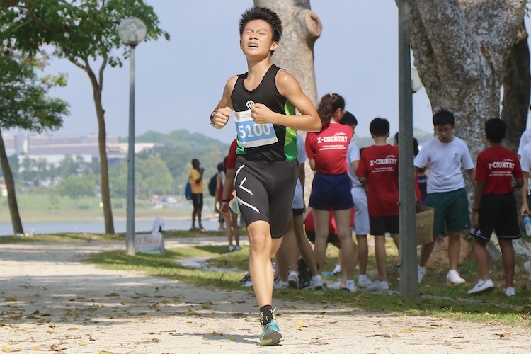 Evergreen Secondary’s Lee Wen Jie (#5100) finished ninth in the Boys’ C Division cross country race with a time of 14:14.7. (Photo 1 © Julianna Jothi/Red Sports)