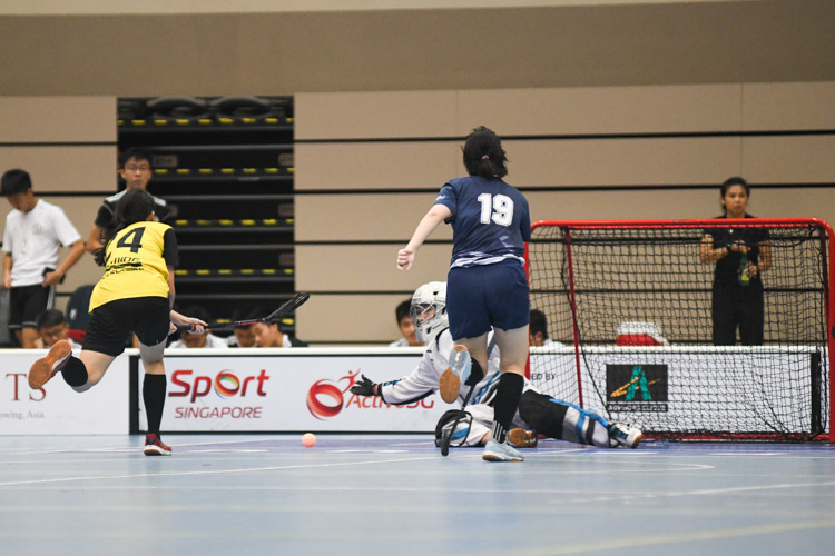 Mavis Ng (VJC #34) scores for VJC. (Photo 1 © Iman Hashim/Red Sports)