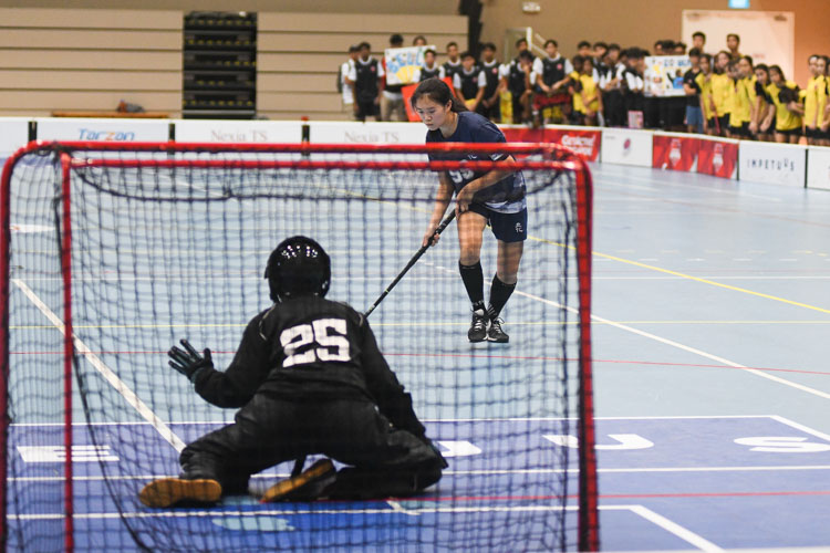 Joanne Tan (RVHS #99) steps up for her penalty. (Photo 1 © Iman Hashim/Red Sports)