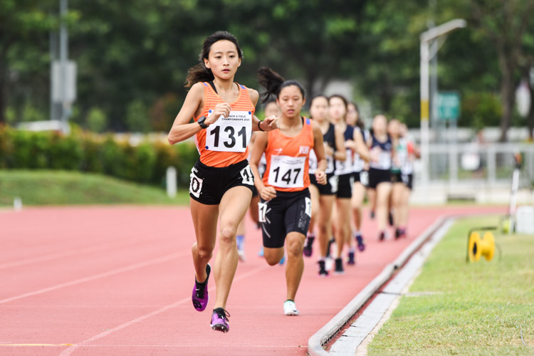 Vanessa Lee (#131) of NUS comfortably won the Women's 1500m final with a time of 4:57.15, at least 25 seconds faster than her nearest competitor. (Photo 1 © Iman Hashim/Red Sports)