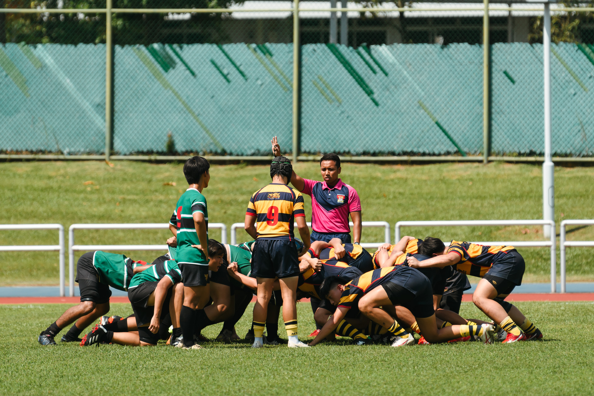 The forwards formed up and about to engage in a scrum. (Photo 7 © Joash Chow/Red Sports)