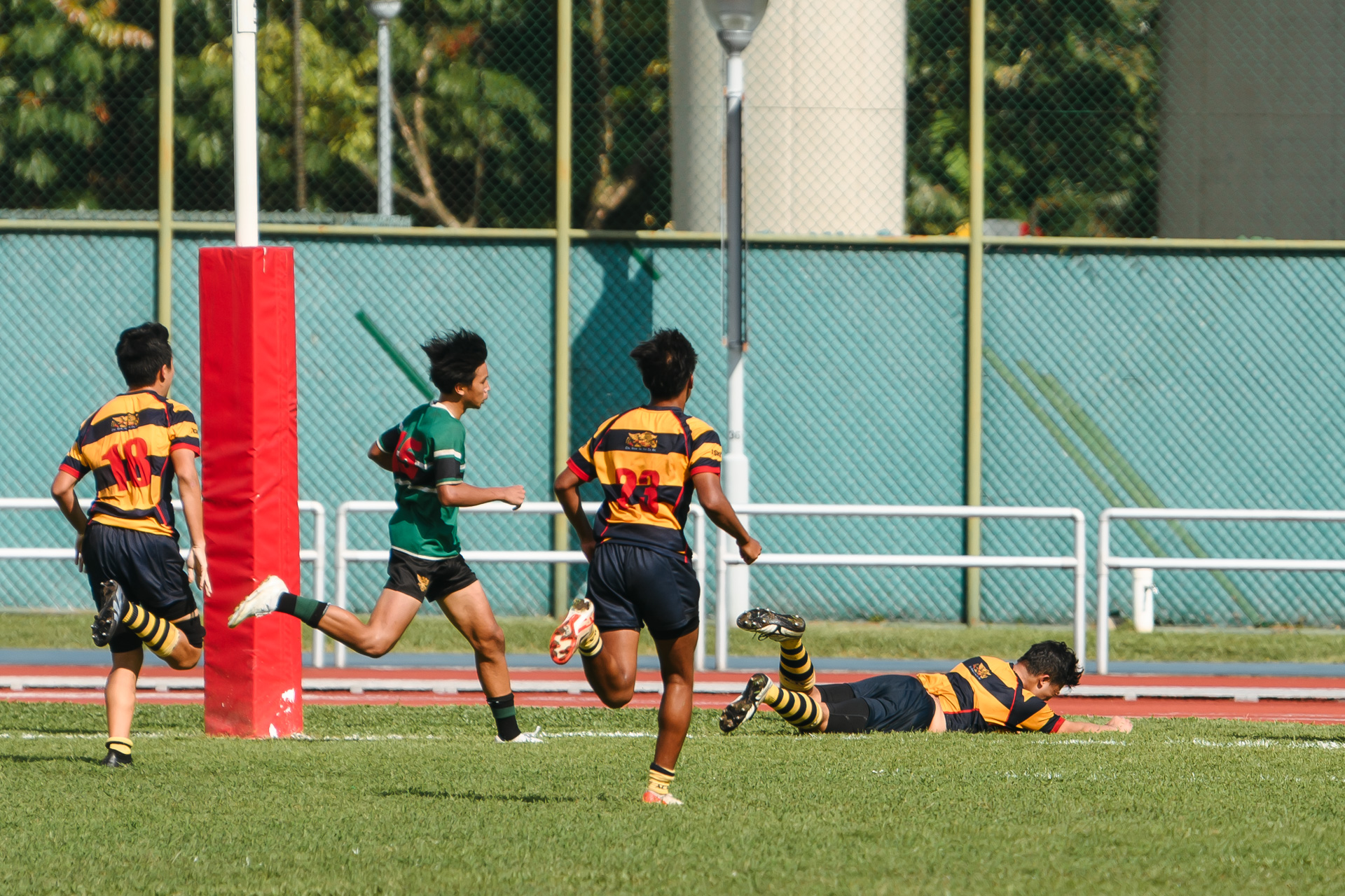 ACS(I)’s Ethan Lim (#2) scores his runaway try. (Photo 22 © Joash Chow/Red Sports)