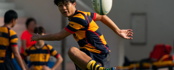 Asher Pei (AC #12) attempts a conversion. (Photo 2 © Bryan Foo/Red Sports)